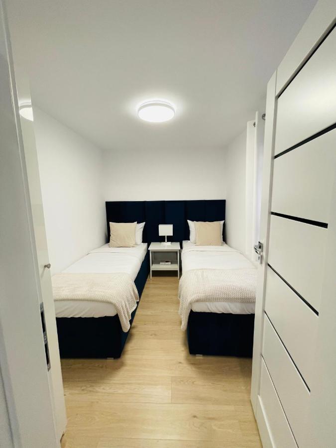 Beds Friends Apartments Zator Kültér fotó